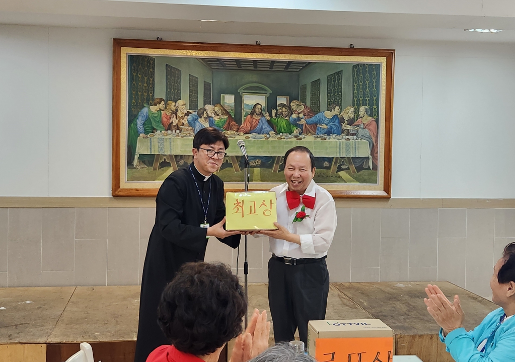 240509_어버이날행사 (78).jpg