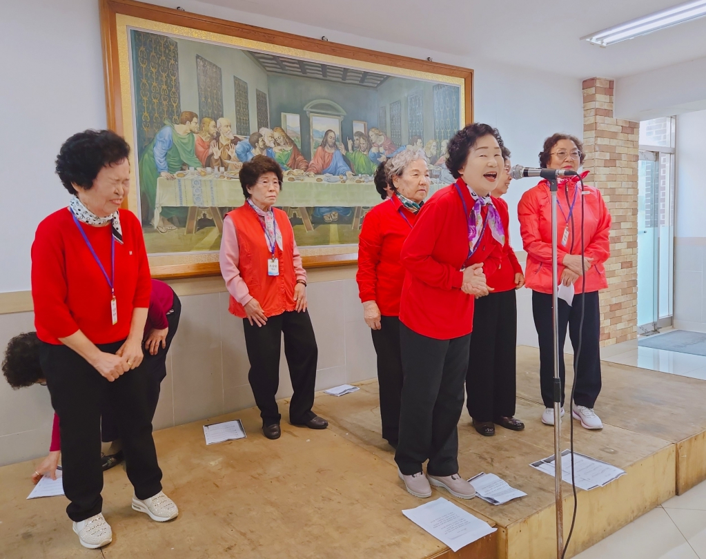 240509_어버이날행사 (55).jpg